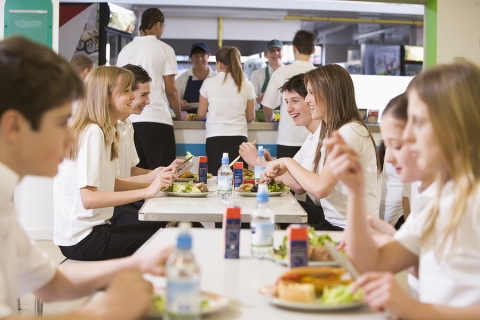 Längre lunch ger bättre matvanor